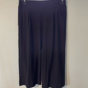 Athleta Brooklyn Wide Leg Crop. Size 8